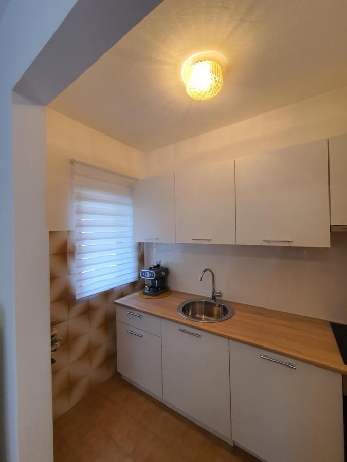 Apartma Luciana & Helena *
